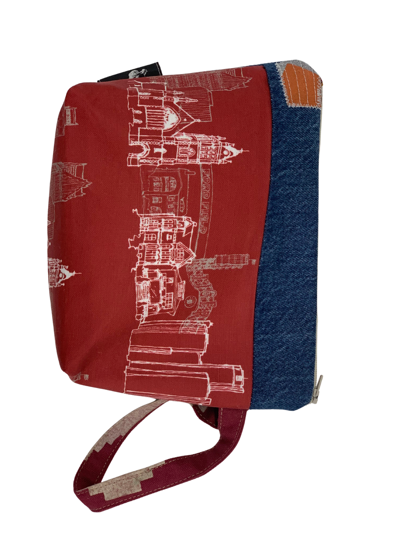 Crossbody bag with red Detroit skyline print
